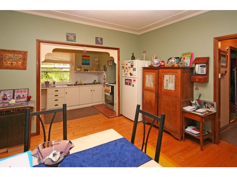 8 Glendiver Road, The Oaks NSW 2570