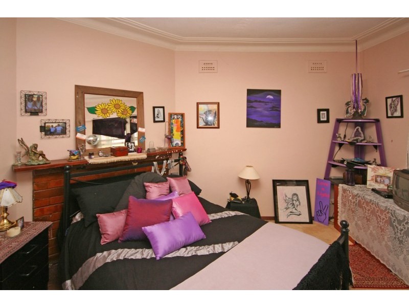 8 Glendiver Road, The Oaks NSW 2570