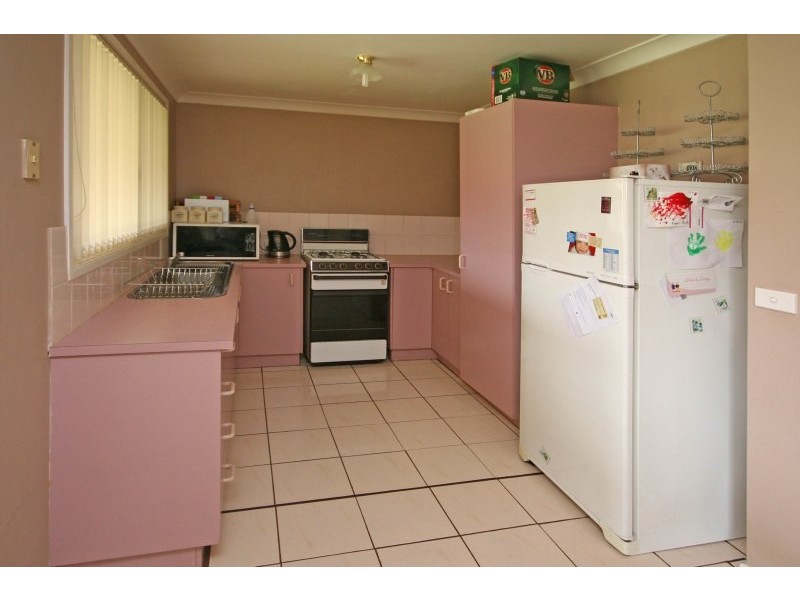 8 Wardle Close, Currans Hill NSW 2567