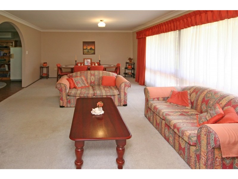 27 Barratt Avenue, Camden South NSW 2570