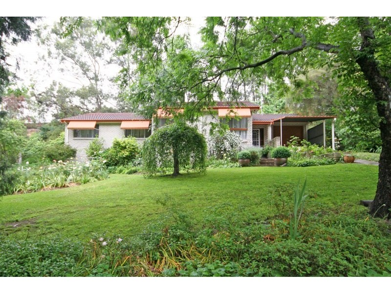 27 Picton Avenue, Picton NSW 2571