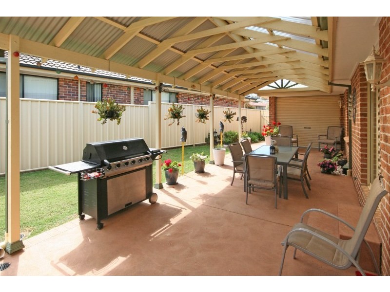 15 Lissanthe Street, Mount Annan NSW 2567