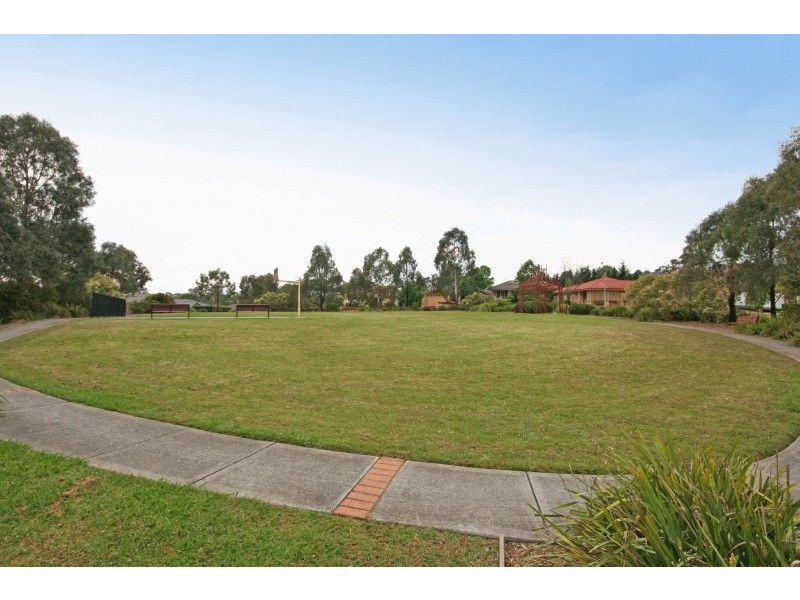 15 Lissanthe Street, Mount Annan NSW 2567
