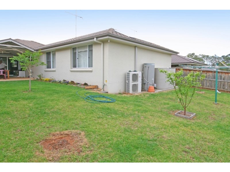 28 Condron Circuit, Elderslie NSW 2570