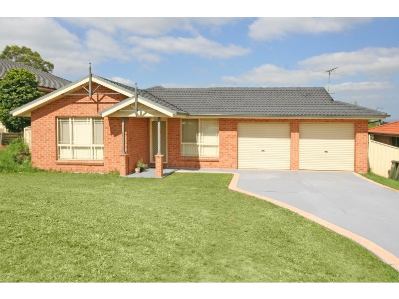 8 Rae Place, Currans Hill NSW 2567