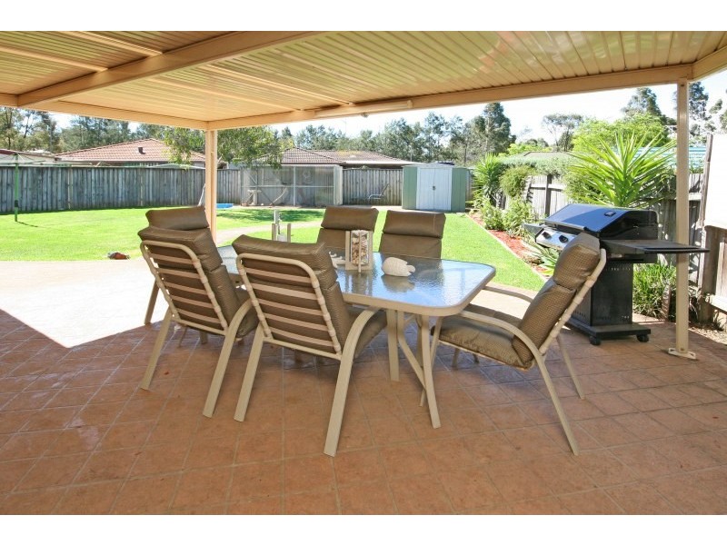 14 Farrenden Place, Mount Annan NSW 2567