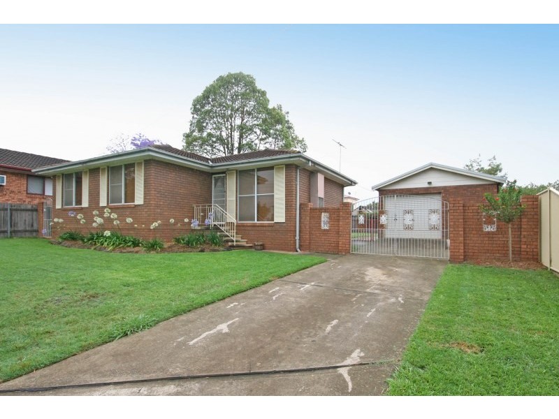 78 Woodland Crescent, Narellan NSW 2567