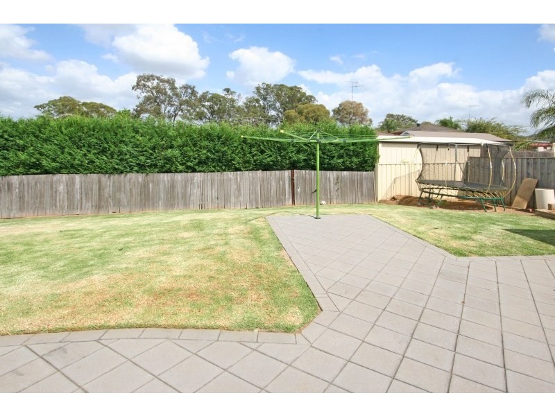 12 Lamond Common, Camden Park NSW 2570