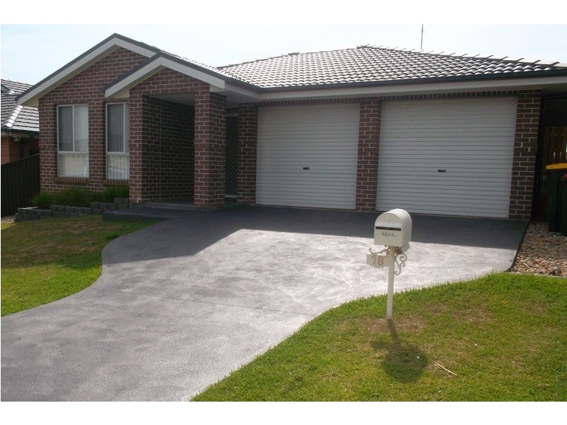 18 Higgins Avenue, Elderslie NSW 2570