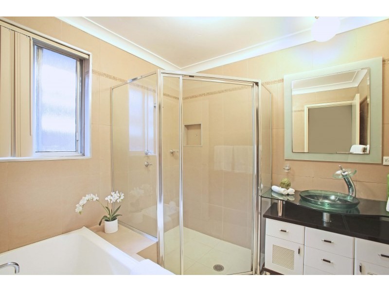 17 Cowper Drive, Camden South NSW 2570