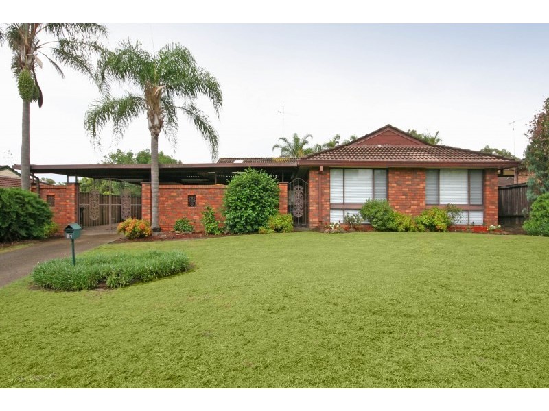 11 Furner Avenue, Camden South NSW 2570