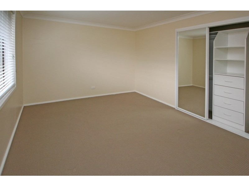 11 Furner Avenue, Camden South NSW 2570