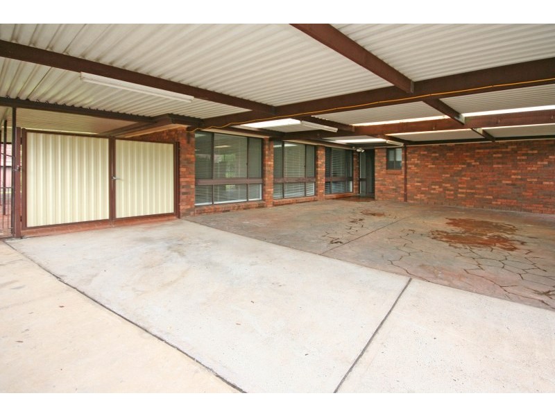 11 Furner Avenue, Camden South NSW 2570