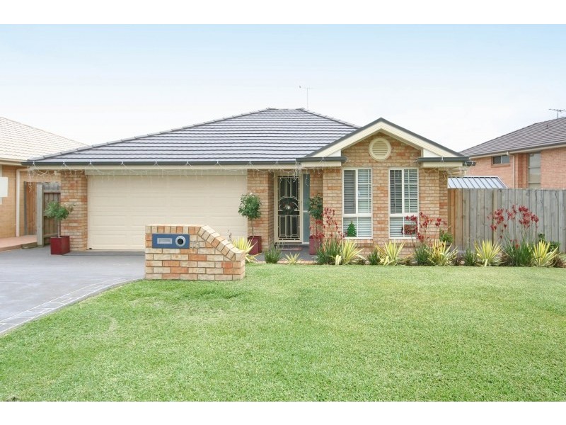13 Osbourne Street, Elderslie NSW 2570