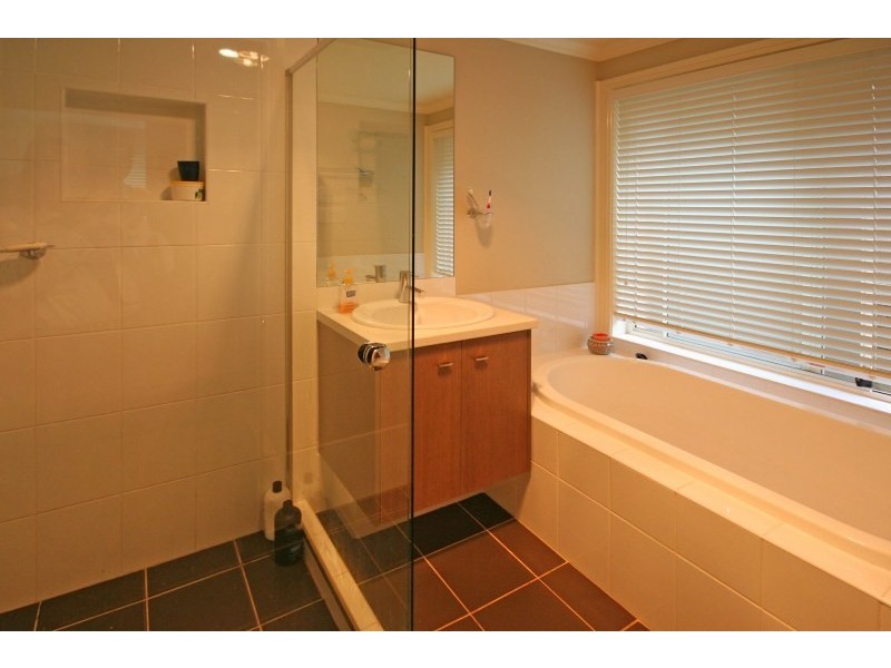13 Osbourne Street, Elderslie NSW 2570