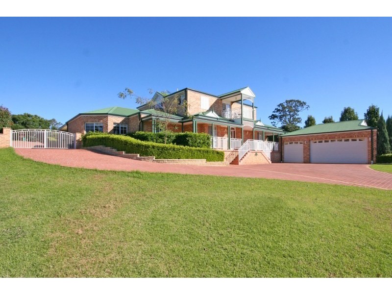 16 Aberfoyle Place, Grasmere NSW 2570