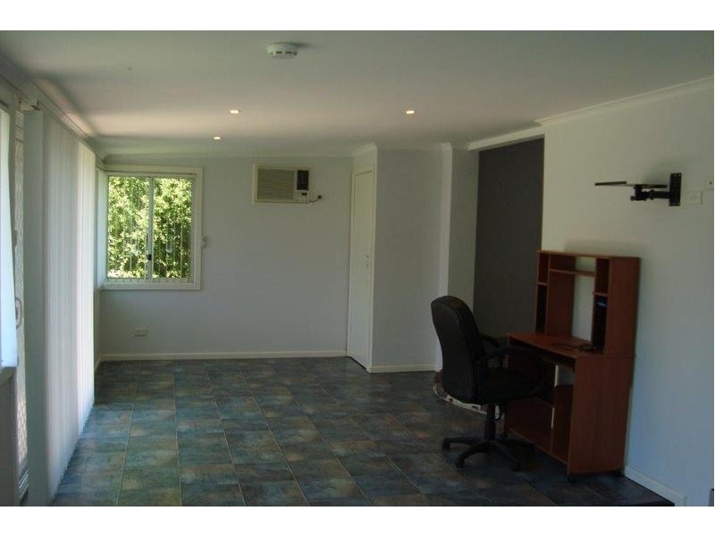 16 McCrae Drive, Camden South NSW 2570