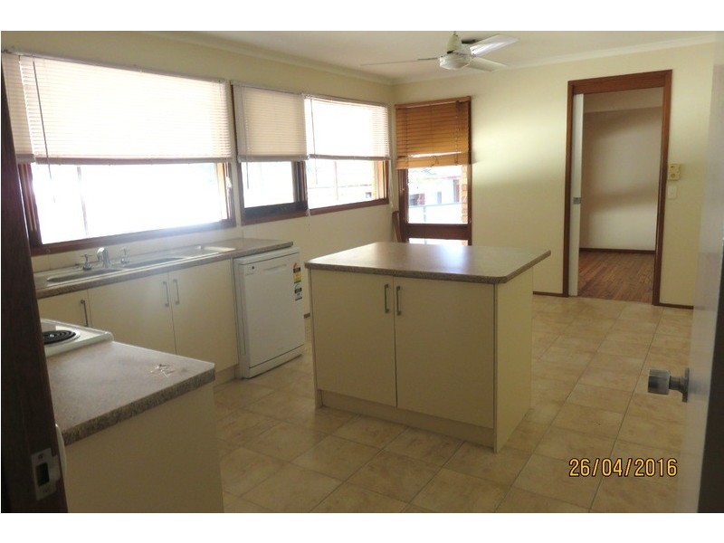 10 Tisher Place, Ambarvale NSW 2560