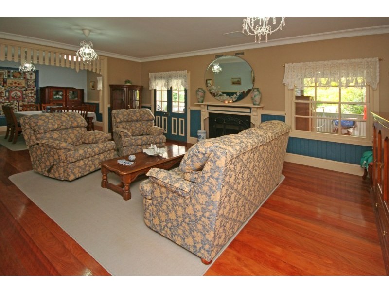 5 Waterfall Creek Road, The Oaks NSW 2570