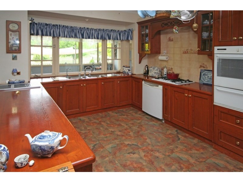 5 Waterfall Creek Road, The Oaks NSW 2570