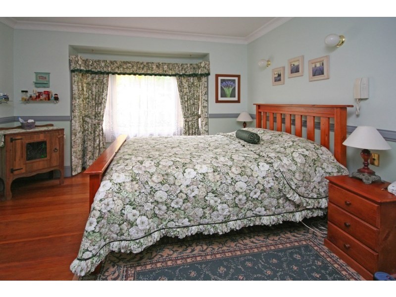 5 Waterfall Creek Road, The Oaks NSW 2570