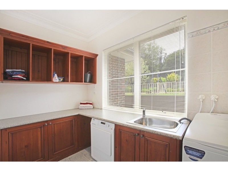 13 Camelot Close, Kirkham NSW 2570