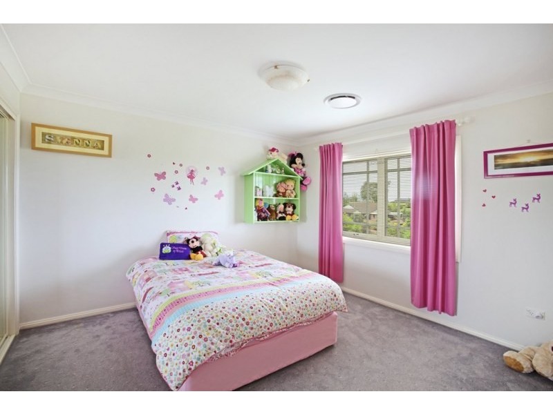 13 Camelot Close, Kirkham NSW 2570