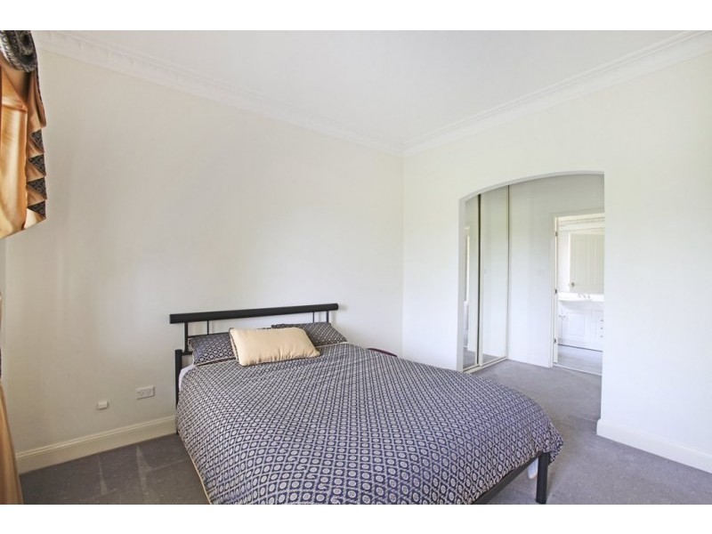 13 Camelot Close, Kirkham NSW 2570