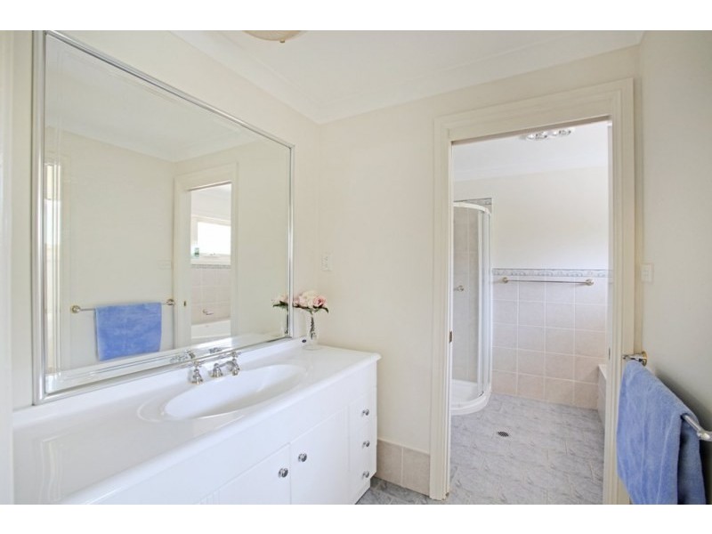 13 Camelot Close, Kirkham NSW 2570