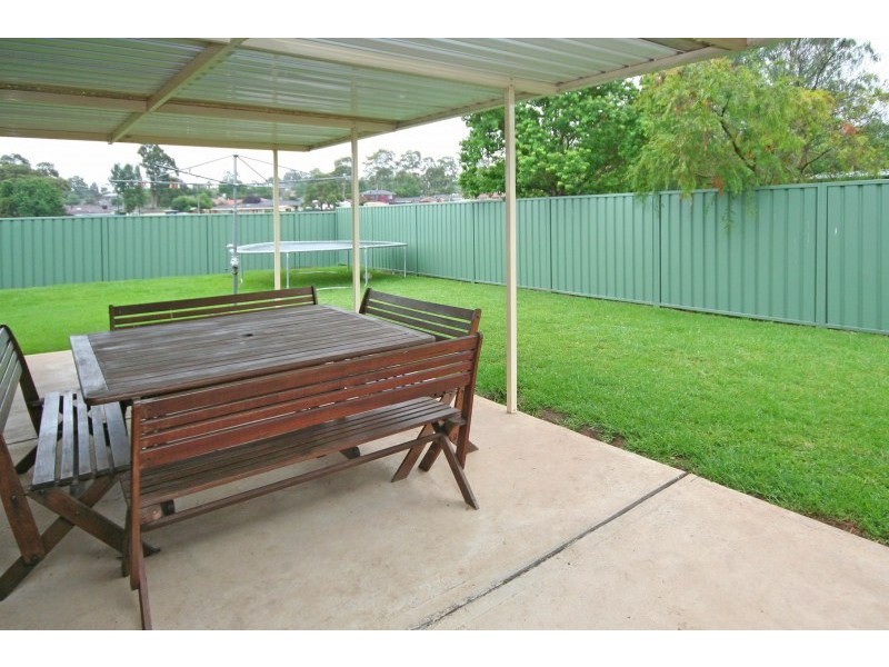 6 Cranfield Place, Camden South NSW 2570