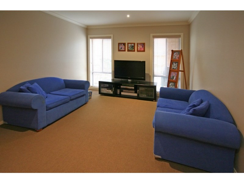 114 MacArthur Circuit, Camden Park NSW 2570