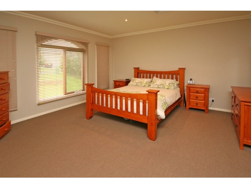 114 MacArthur Circuit, Camden Park NSW 2570