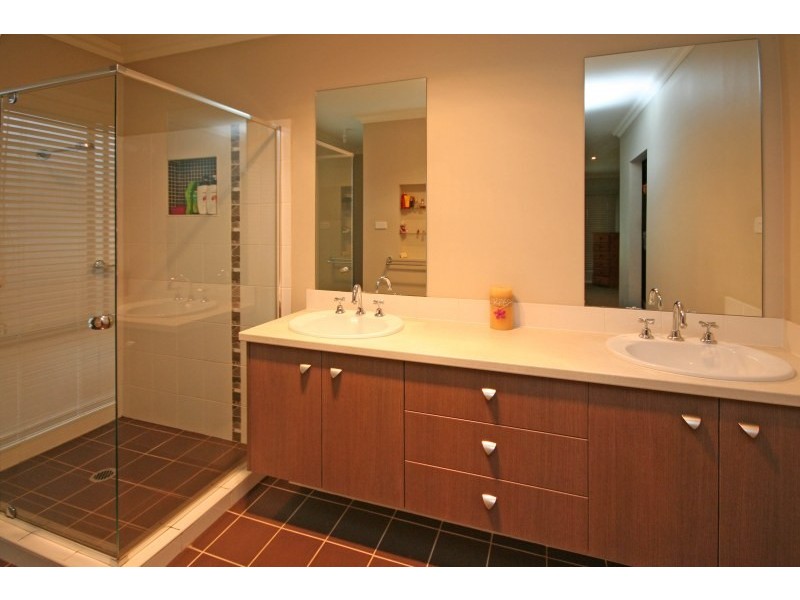 114 MacArthur Circuit, Camden Park NSW 2570