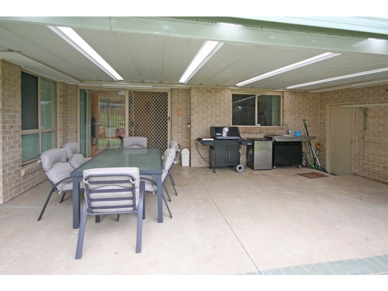 31 Glenfield Drive, Currans Hill NSW 2567