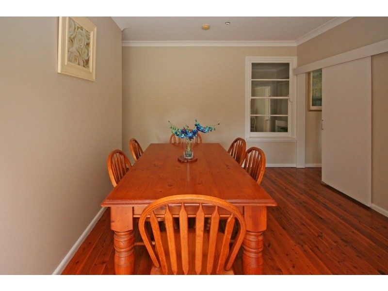 11 River Road, Elderslie NSW 2570