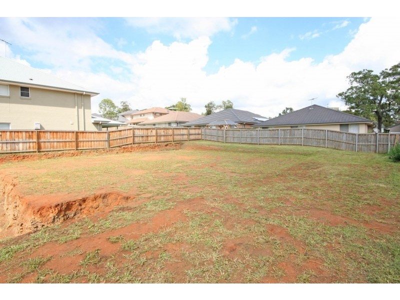 35 Robertson Way, Camden Park NSW 2570