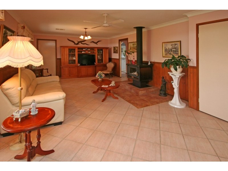 7 Chaseling Place, The Oaks NSW 2570