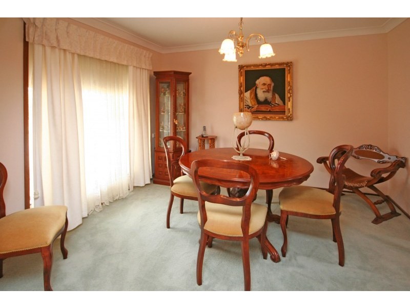 7 Chaseling Place, The Oaks NSW 2570