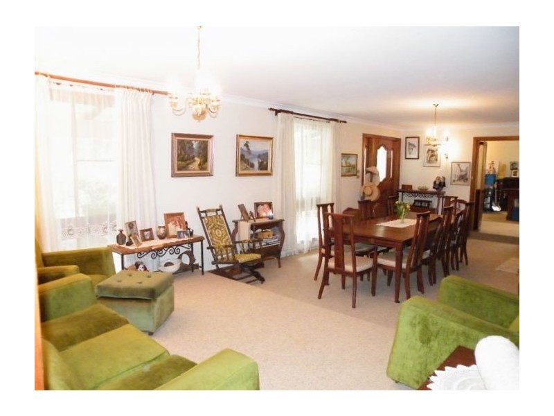 60 Skarrets Lane, Lakesland NSW 2572