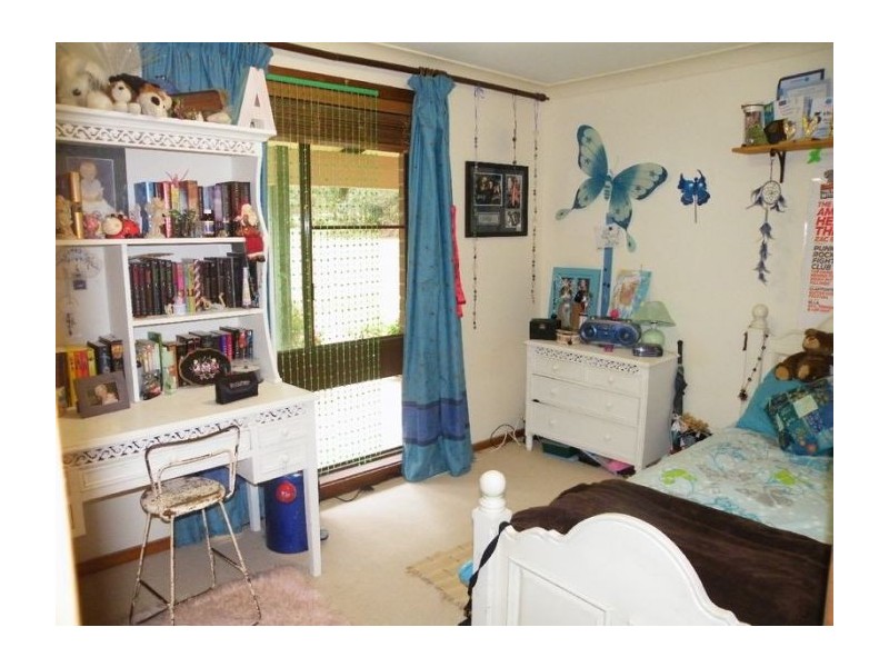 60 Skarrets Lane, Lakesland NSW 2572