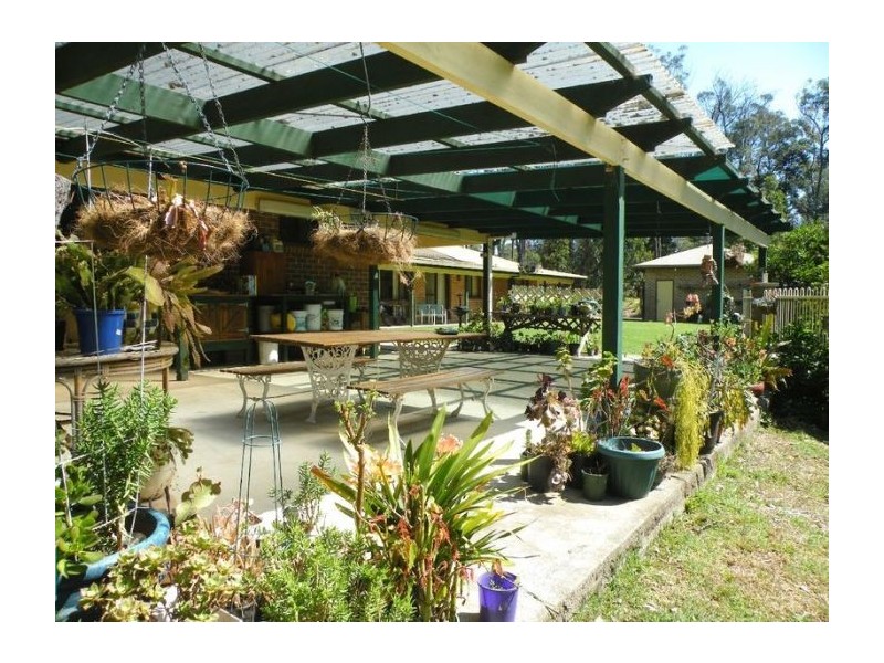 60 Skarrets Lane, Lakesland NSW 2572