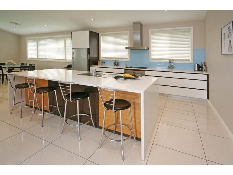 2 Border Close, Elderslie NSW 2570