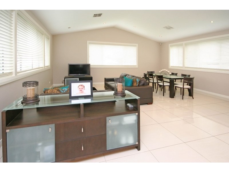 2 Border Close, Elderslie NSW 2570