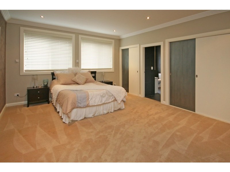 2 Border Close, Elderslie NSW 2570