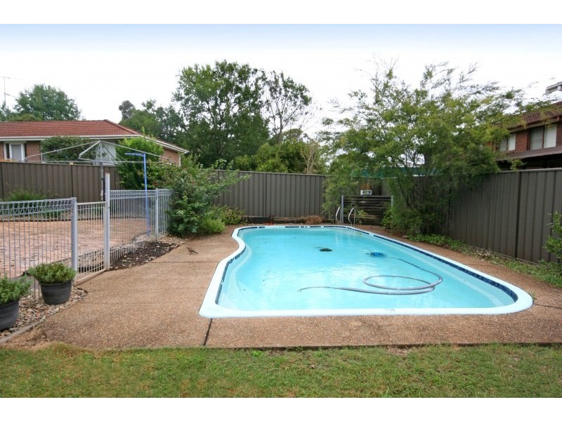 7 Thompson Place, Camden South NSW 2570