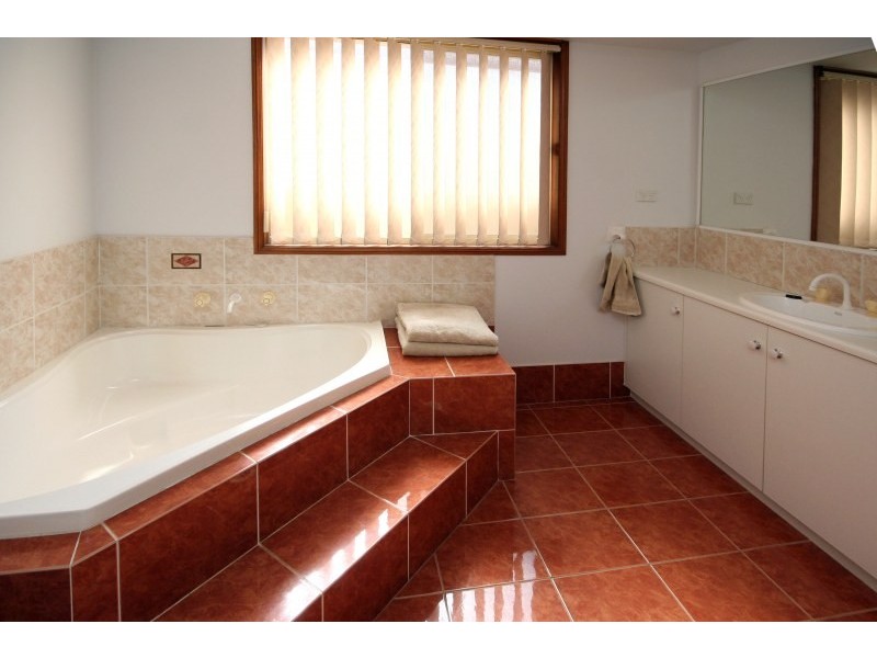 3 Ayrshire Place, Narellan Vale NSW 2567