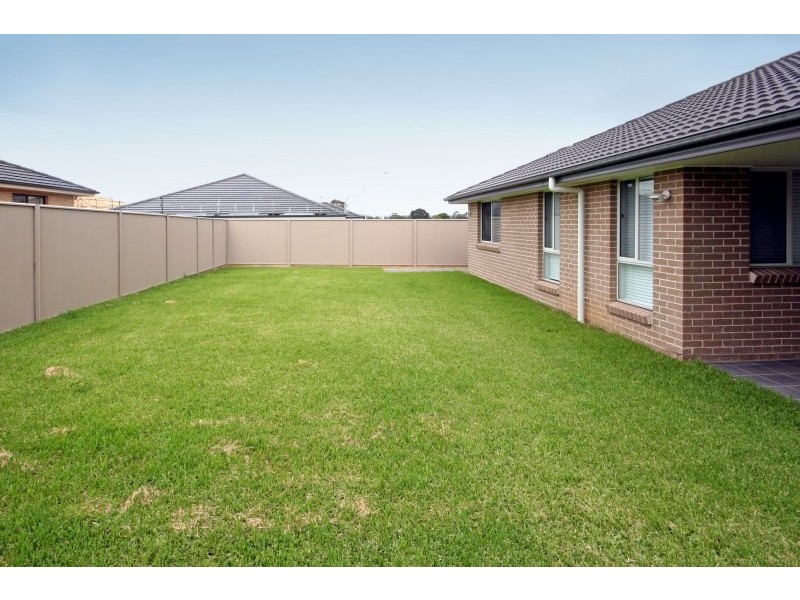 6 Campine Street, Spring Farm NSW 2570