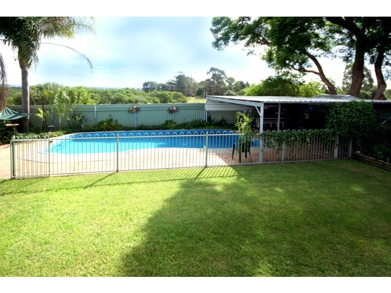 8 Ettlesdale Road, Spring Farm NSW 2570