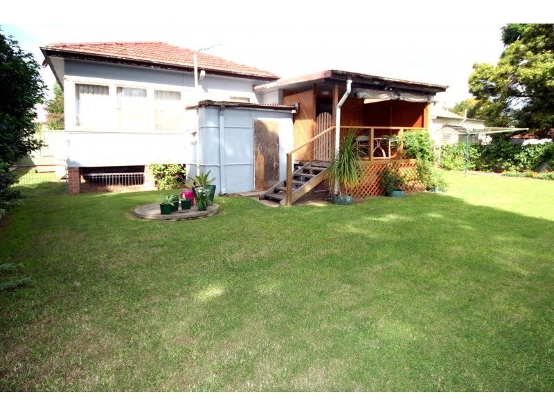 8 Ettlesdale Road, Spring Farm NSW 2570
