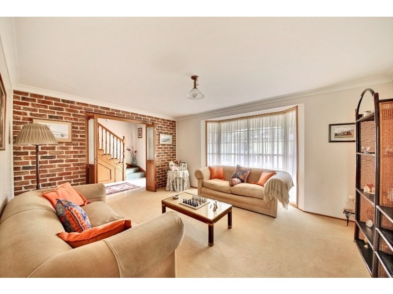 27 Sickles Drive, Grasmere NSW 2570